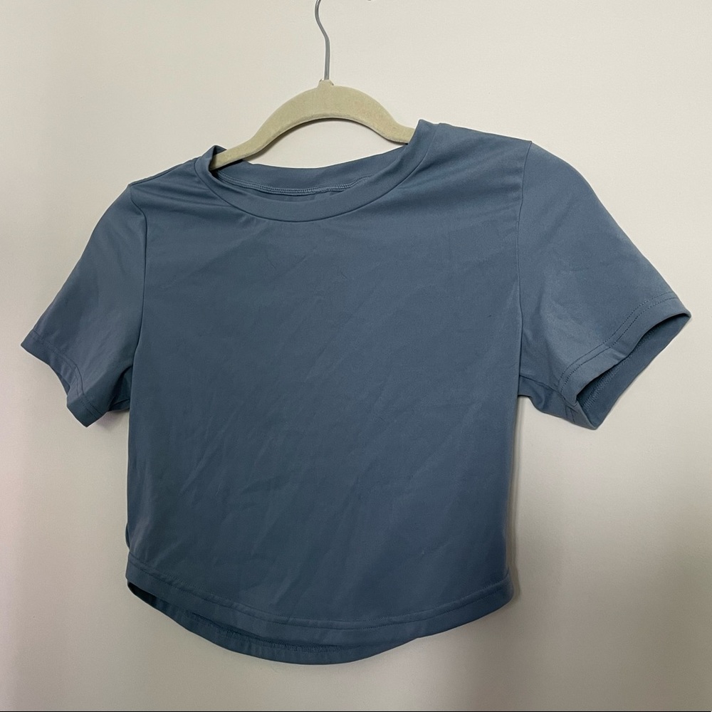Buff bunny cropped shirt